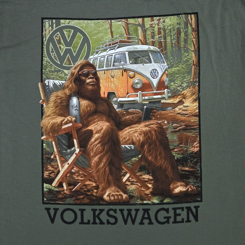 Changes Volkswagon🚗 "Bigfoot👣 Chillin'" Graphic Tee👕 - NWT - Picture 11 of 13